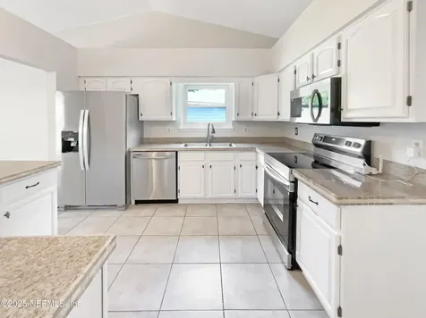 8409 Rockridge Drive Jacksonville FL 32244