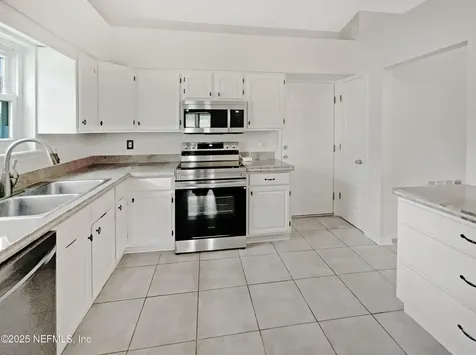 8409 Rockridge Drive Jacksonville FL 32244
