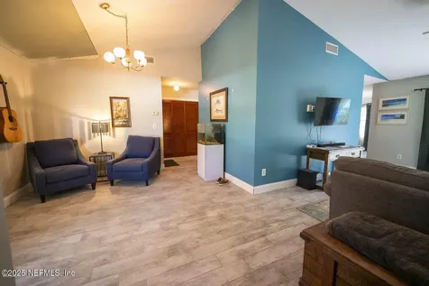725 Medina Avenue St. Augustine FL 32086