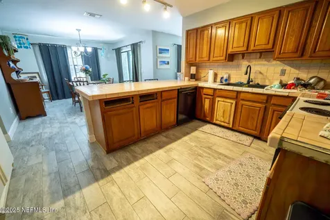 725 Medina Avenue St. Augustine FL 32086