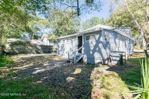1342 Golfair Boulevard Jacksonville FL 32209