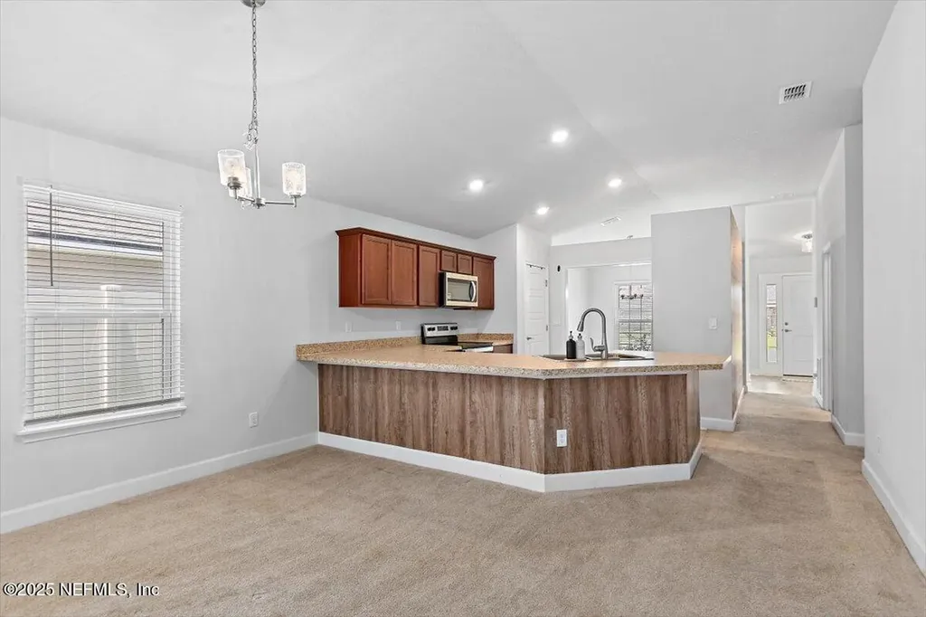 8088 Belsay Circle Jacksonville FL 32219