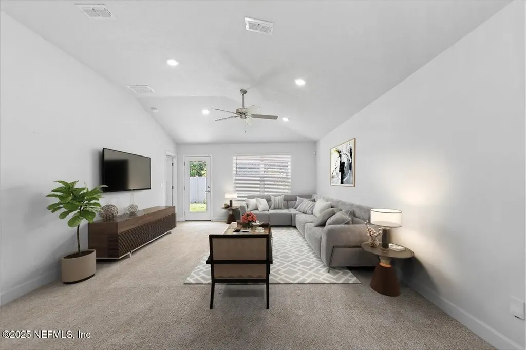 8088 Belsay Circle Jacksonville FL 32219