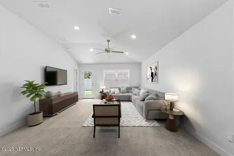 8088 Belsay Circle Jacksonville FL 32219