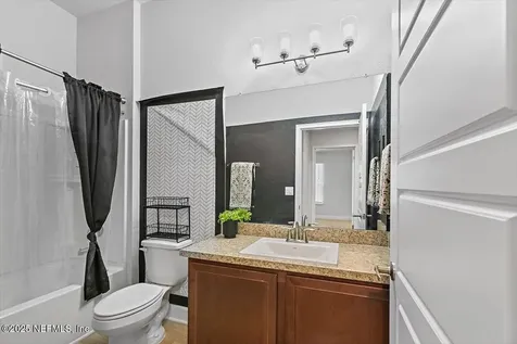 8088 Belsay Circle Jacksonville FL 32219