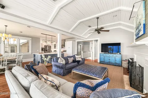 102 Palm Place Neptune Beach FL 32266