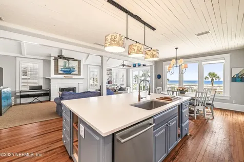 102 Palm Place Neptune Beach FL 32266