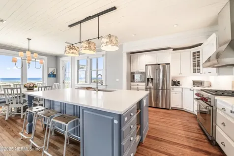 102 Palm Place Neptune Beach FL 32266