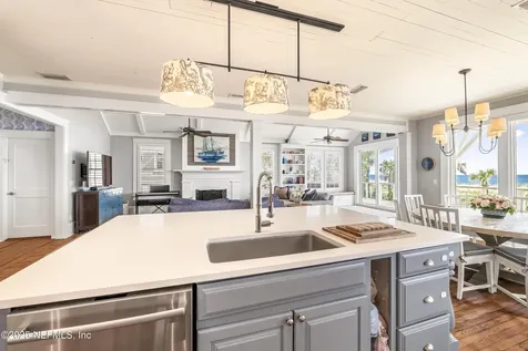 102 Palm Place Neptune Beach FL 32266
