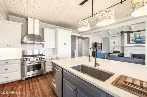 102 Palm Place Neptune Beach FL 32266