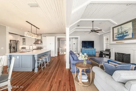 102 Palm Place Neptune Beach FL 32266