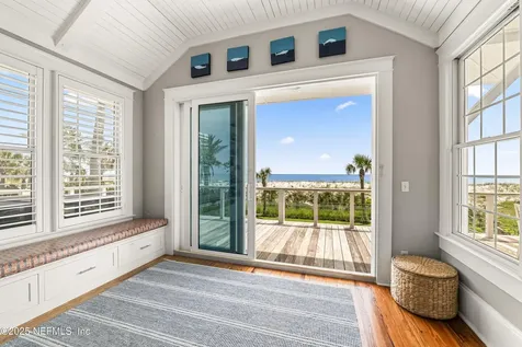 102 Palm Place Neptune Beach FL 32266