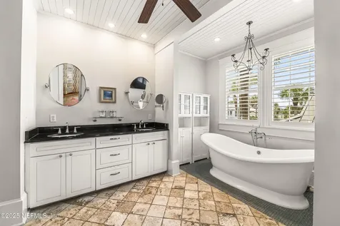 102 Palm Place Neptune Beach FL 32266