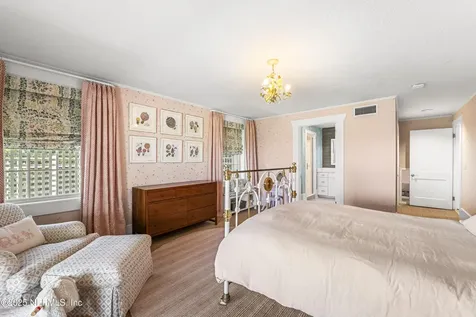 102 Palm Place Neptune Beach FL 32266