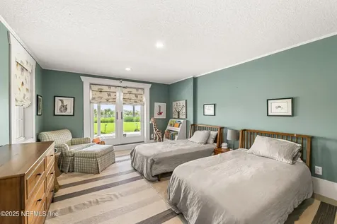 102 Palm Place Neptune Beach FL 32266