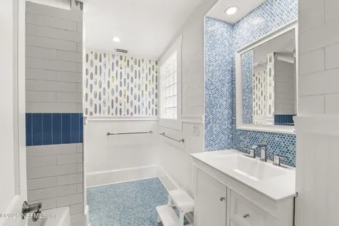 102 Palm Place Neptune Beach FL 32266