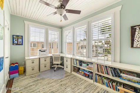 102 Palm Place Neptune Beach FL 32266