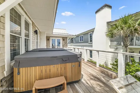 102 Palm Place Neptune Beach FL 32266