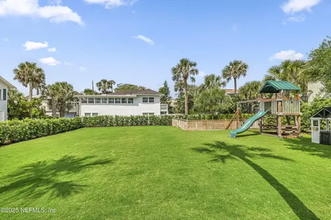 102 Palm Place Neptune Beach FL 32266