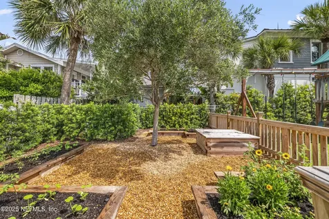 102 Palm Place Neptune Beach FL 32266