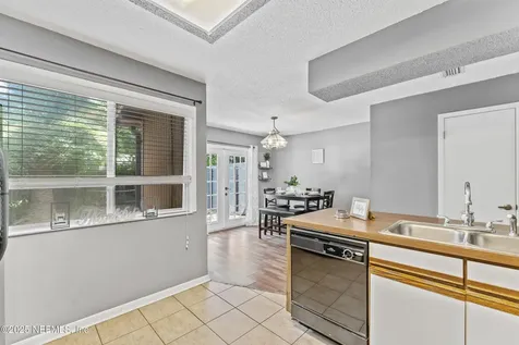 4815 Kingsmeadow Lane Jacksonville FL 32217