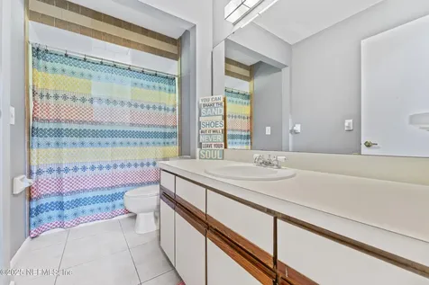 4815 Kingsmeadow Lane Jacksonville FL 32217