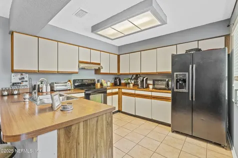 4815 Kingsmeadow Lane Jacksonville FL 32217