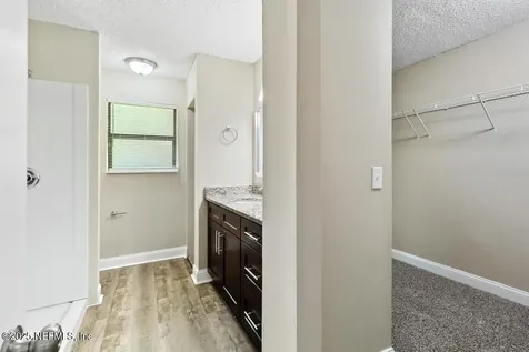 2718 Parkrus Lane Jacksonville FL 32208