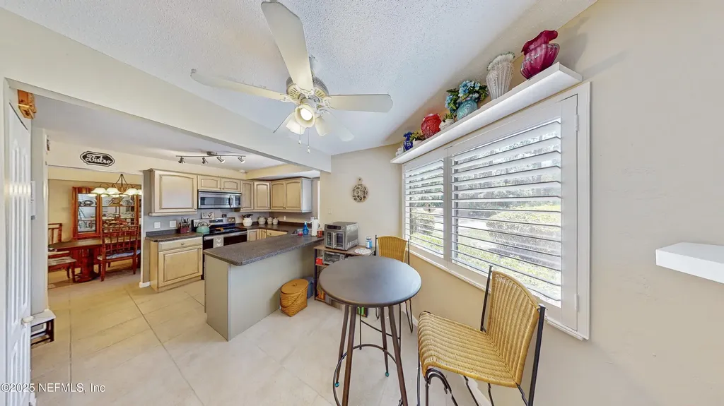 21 Mid Pines Circle Palm Coast FL 32137