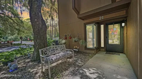 21 Mid Pines Circle Palm Coast FL 32137