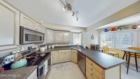 21 Mid Pines Circle Palm Coast FL 32137