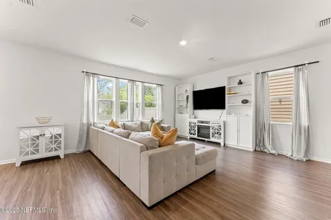 7148 Preston Pines Trail Jacksonville FL 32244