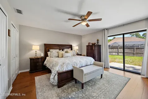 5627 Columbia Place Jacksonville FL 32210