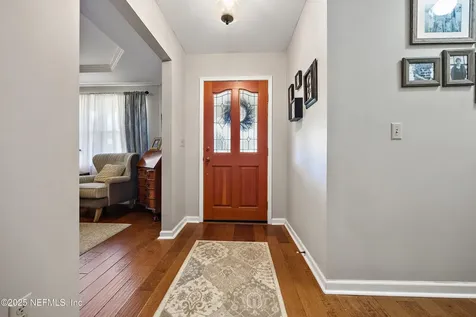 5627 Columbia Place Jacksonville FL 32210