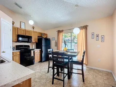 7239 Lawn Tennis Lane Jacksonville FL 32277