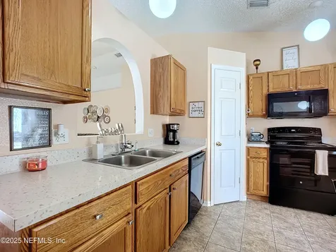 7239 Lawn Tennis Lane Jacksonville FL 32277