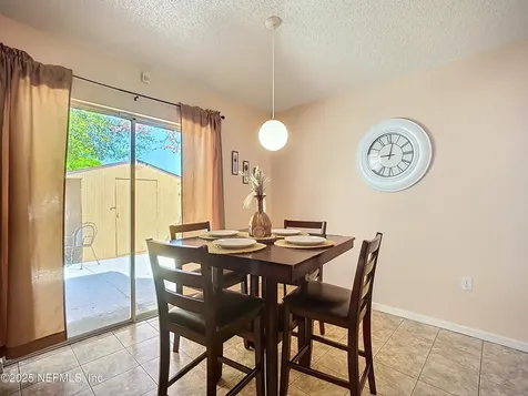 7239 Lawn Tennis Lane Jacksonville FL 32277