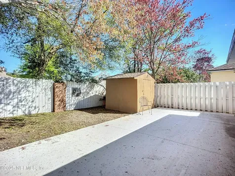 7239 Lawn Tennis Lane Jacksonville FL 32277