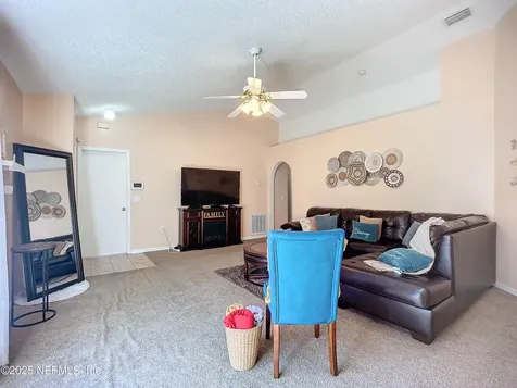 7239 Lawn Tennis Lane Jacksonville FL 32277