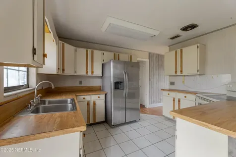 8079 Pierre Drive Jacksonville FL 32210