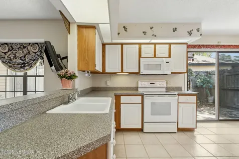 8278 Copperfield Circle W Jacksonville FL 32244