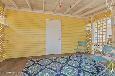 817 1st Avenue Welaka FL 32193