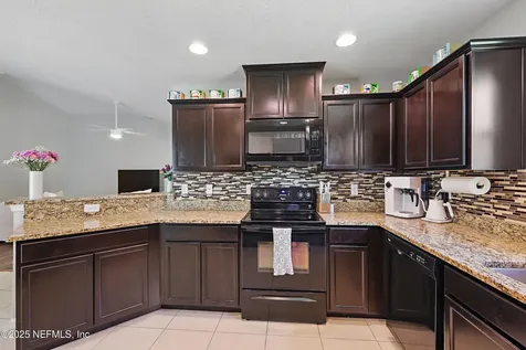 3253 Hidden Meadows Court Green Cove Springs FL 32043