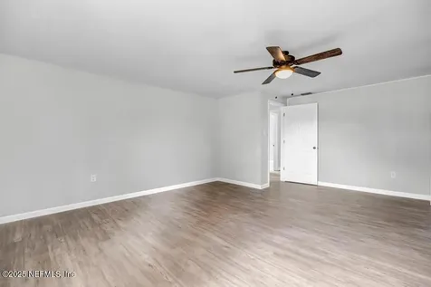 2377 Wilmont Avenue Jacksonville FL 32218
