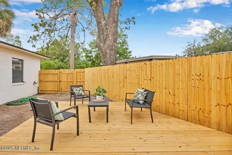 2377 Wilmont Avenue Jacksonville FL 32218
