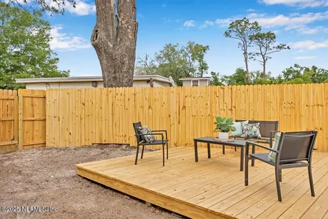 2377 Wilmont Avenue Jacksonville FL 32218