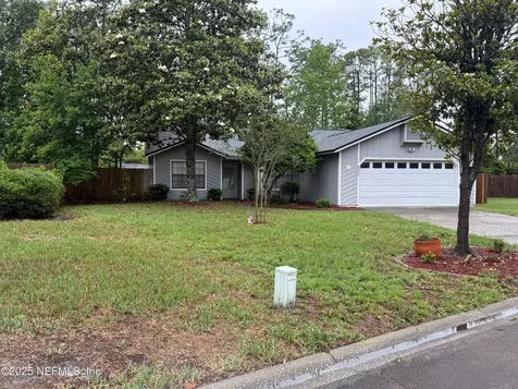 8562 Echoridge Court Jacksonville FL 32244