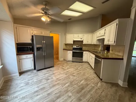 8562 Echoridge Court Jacksonville FL 32244