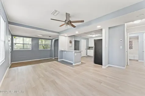 2617 Lake Shore Boulevard Jacksonville FL 32210
