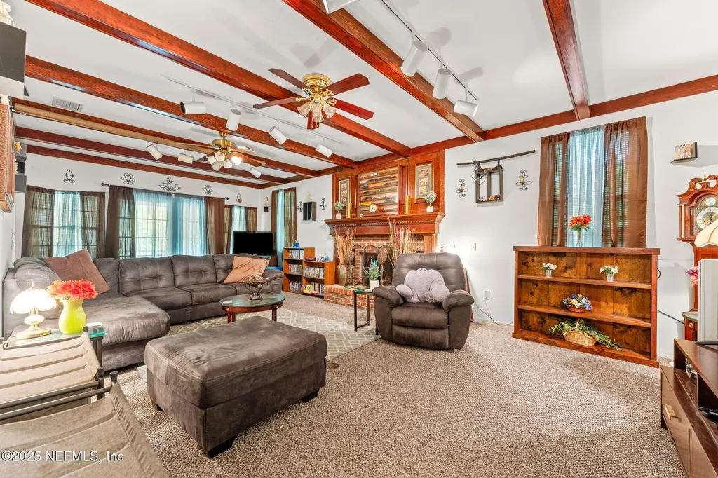 2995 Thunder Road Middleburg FL 32068